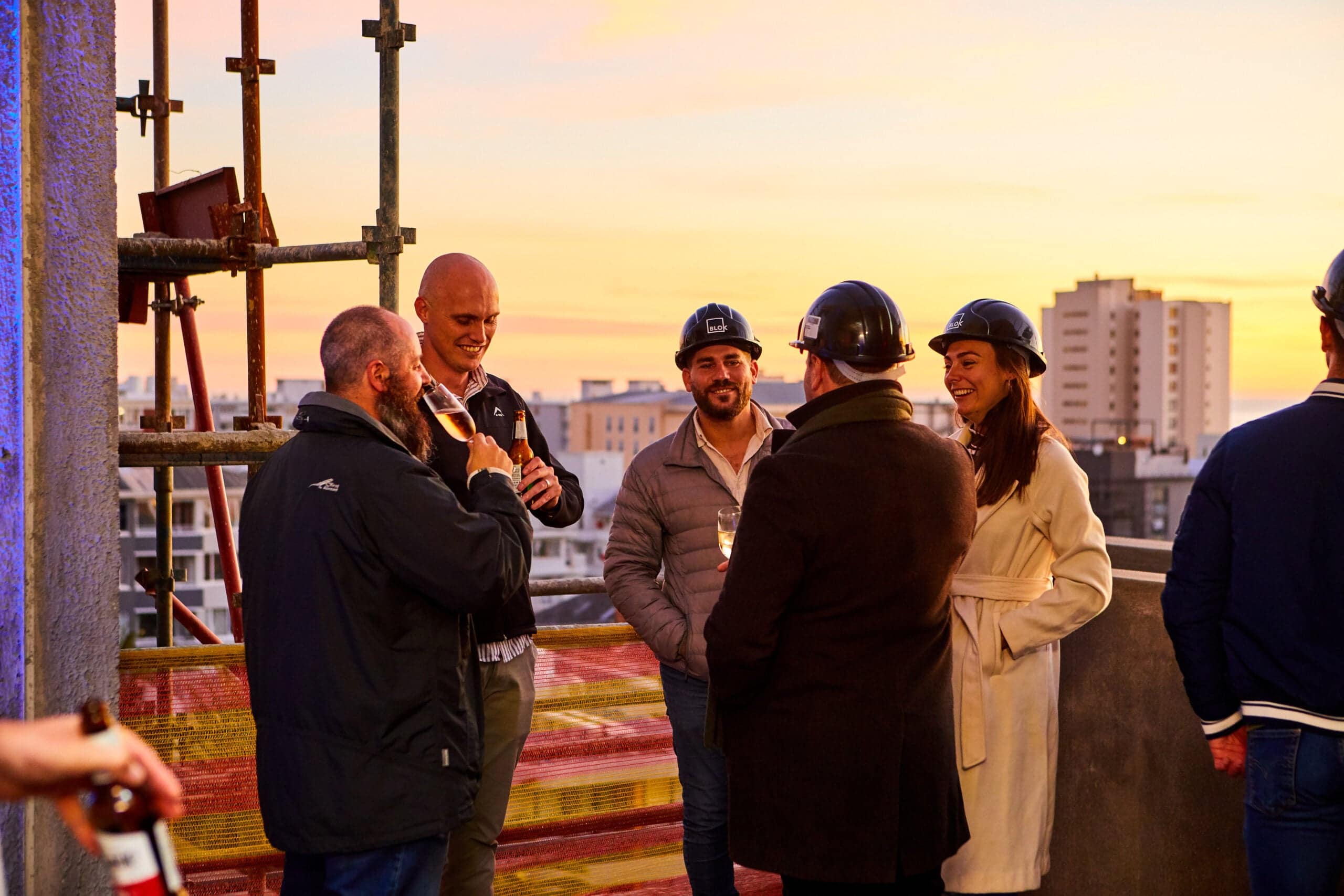 06.12 BLOK ONEHUNDREDONM Roofwetting__042